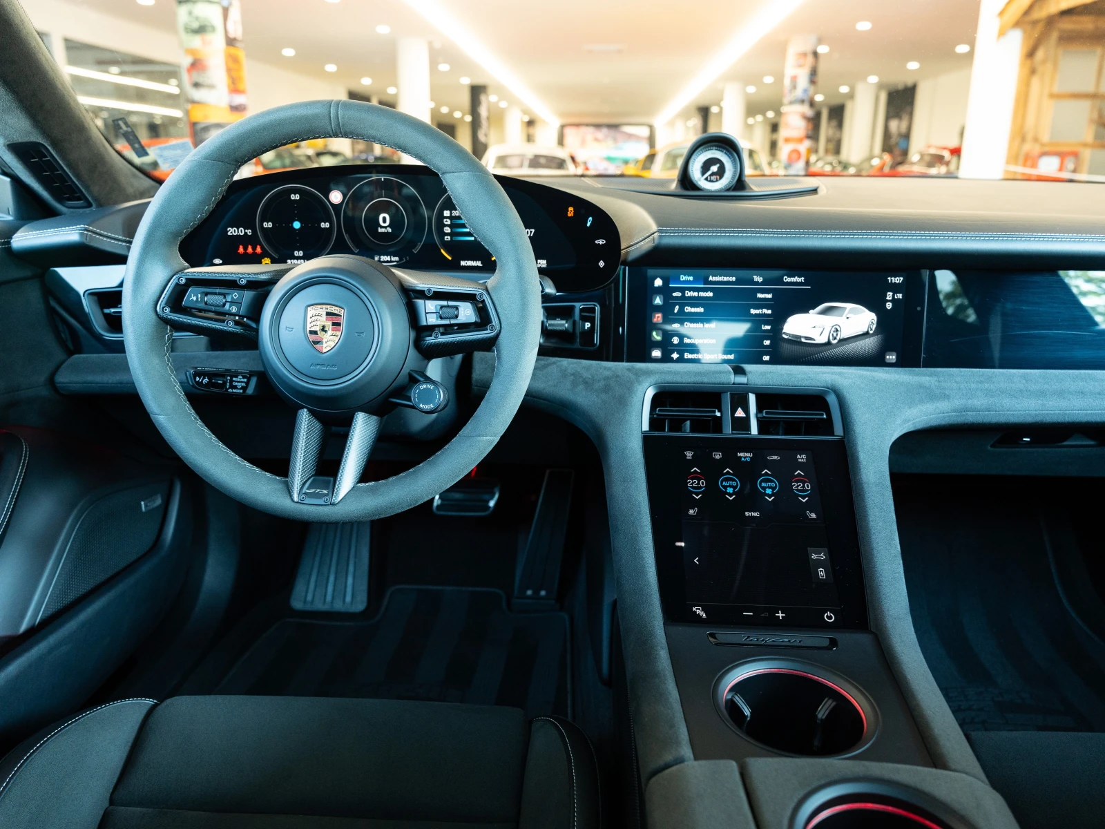 Porsche Taycan GTS  - изображение 9