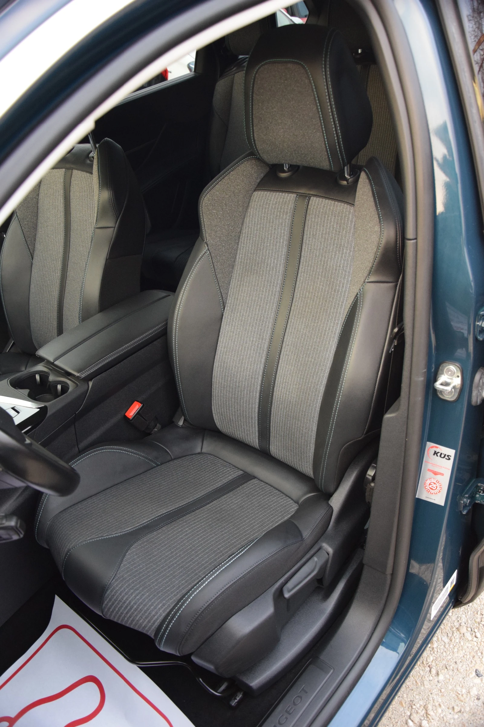 Peugeot 5008 1, 5hdi Allure 7 ����� Automatic | Mobile.bg � ����������� 9