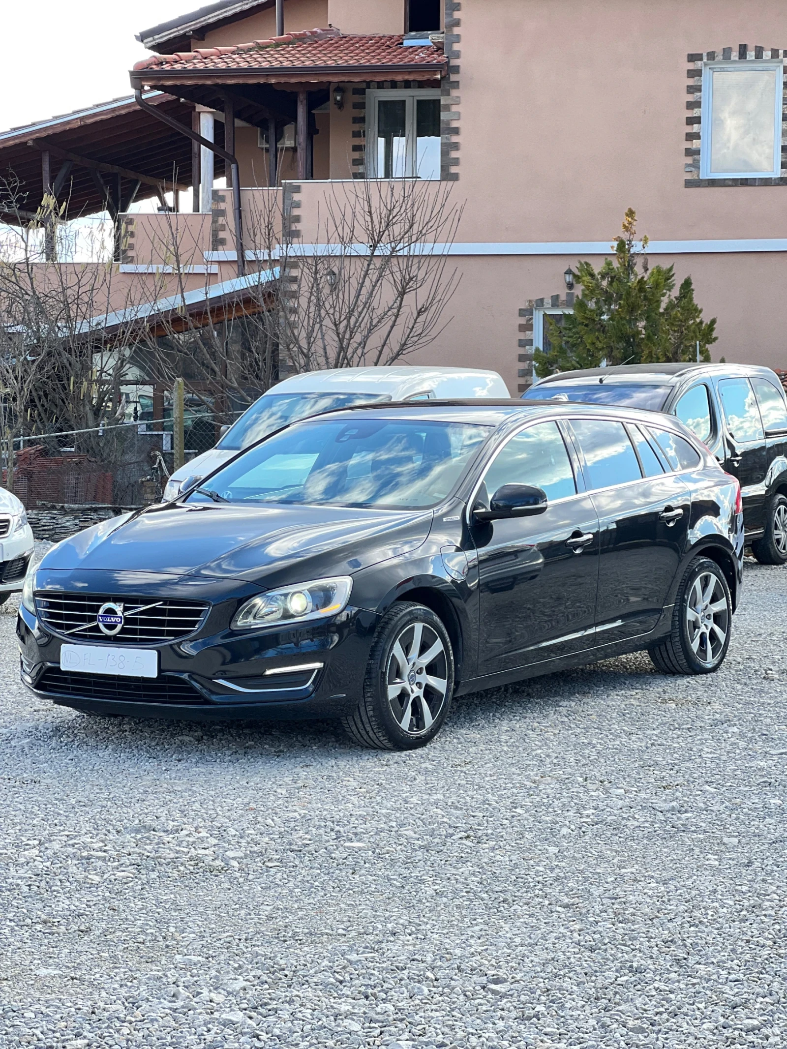 Volvo V60 Volvo V60 D6 Plug-In Hybrid | Mobile.bg � ����������� 1