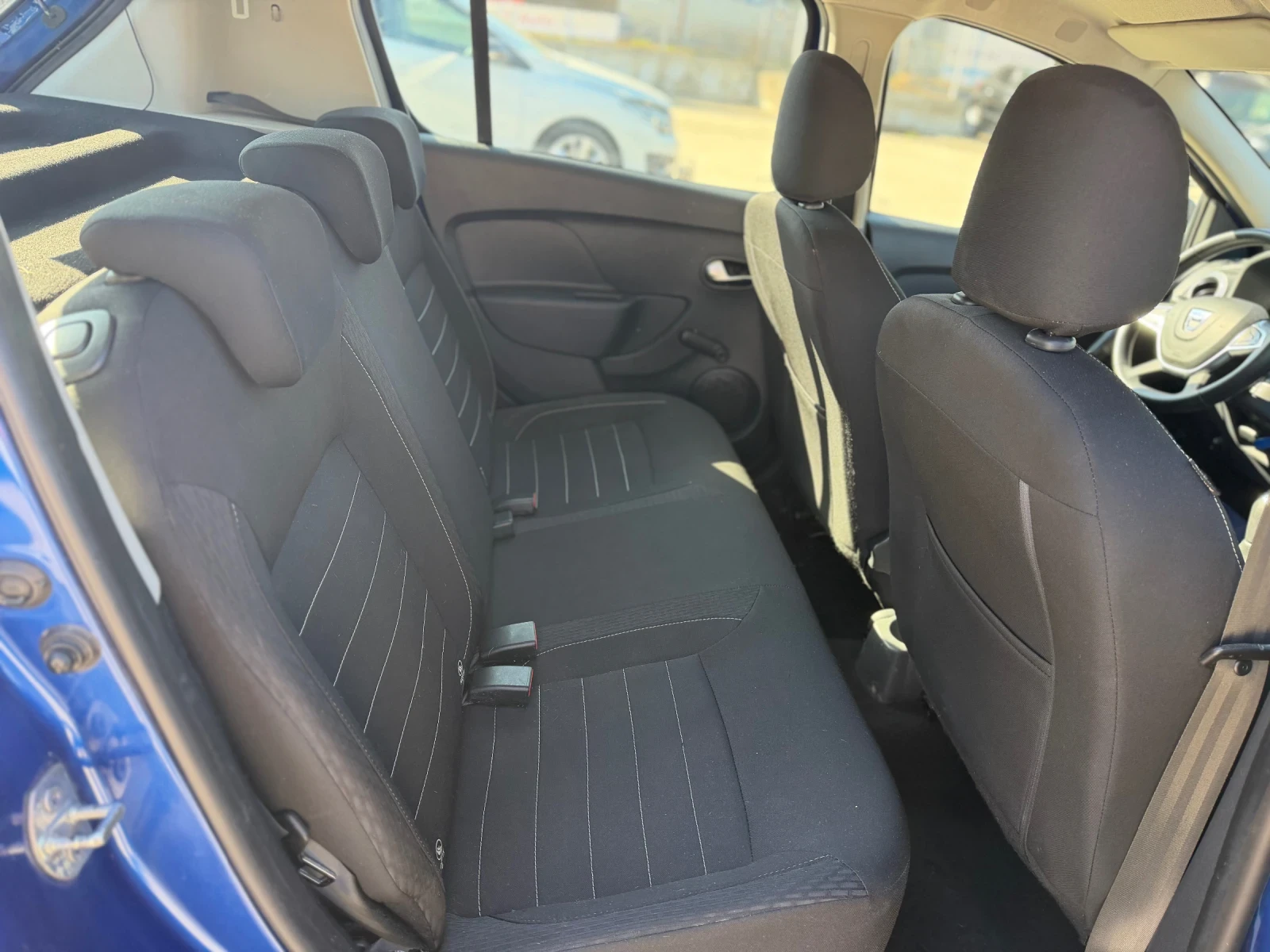 Dacia Sandero 100000km/Benzin-Gaz/Top, снимка 11 - Автомобили и джипове - 53746314