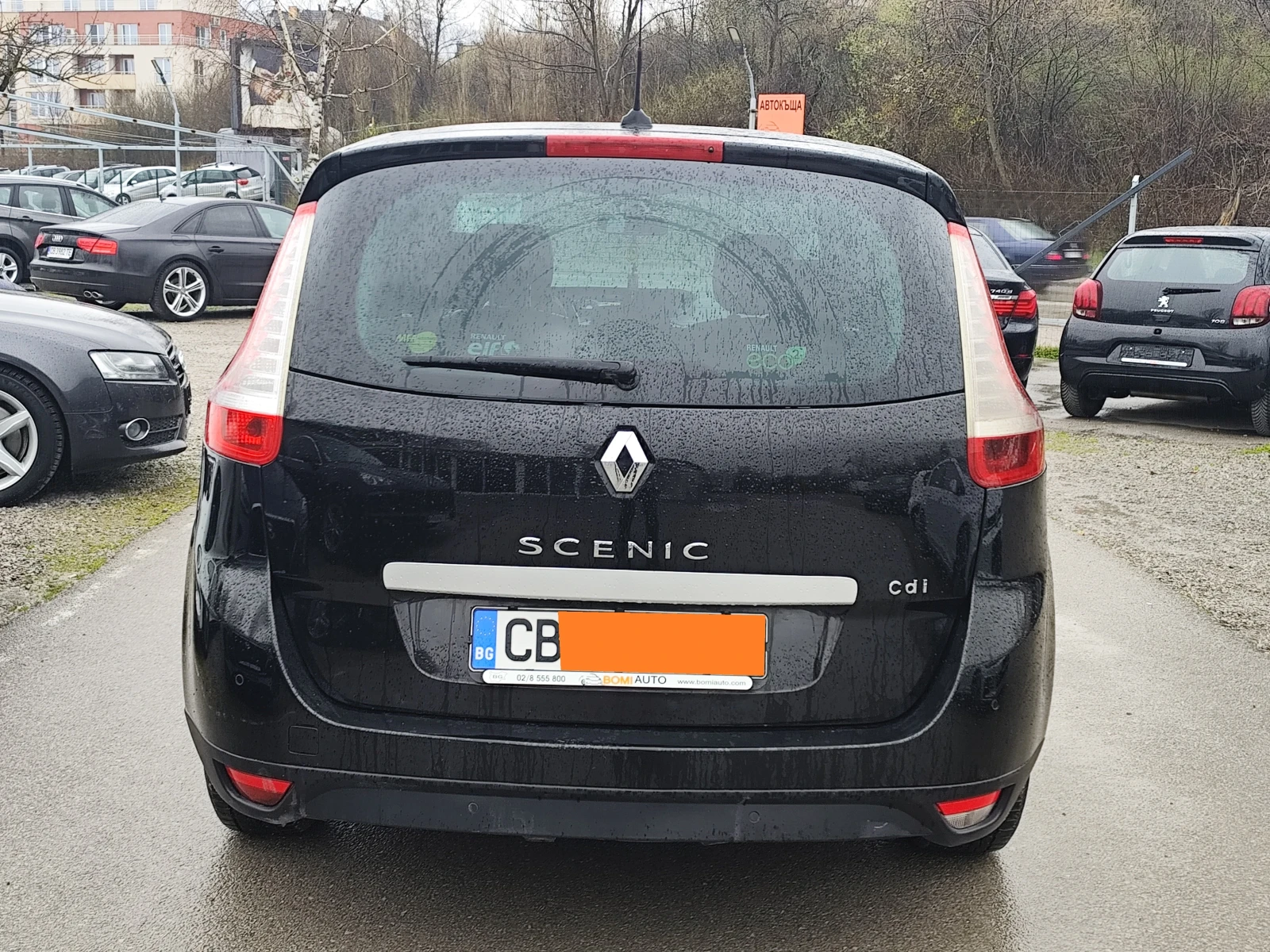 Renault Scenic 1.9DCi* 7 MECTA* NAVI* КОЖА* , снимка 5 - Автомобили и джипове - 53995597