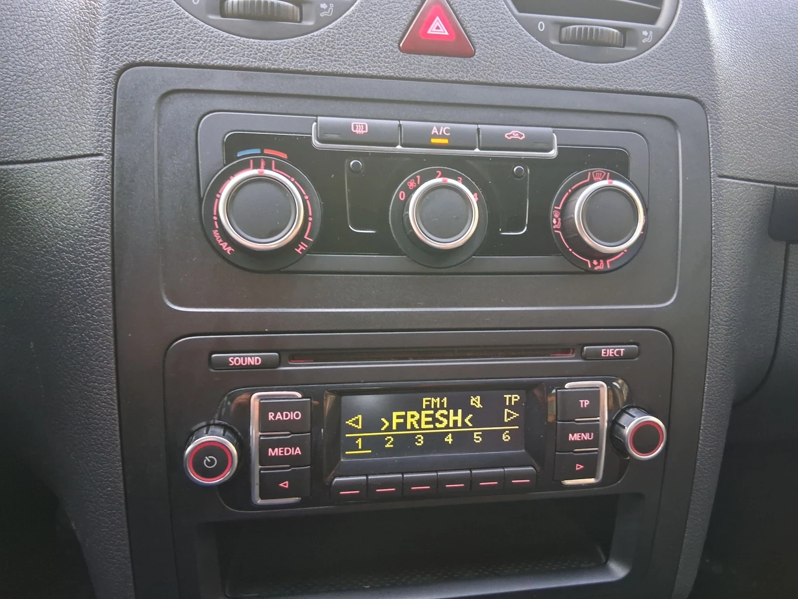 VW Caddy 1, 6 TDI 5 места 102 кс, снимка 11 - Автомобили и джипове - 54180965