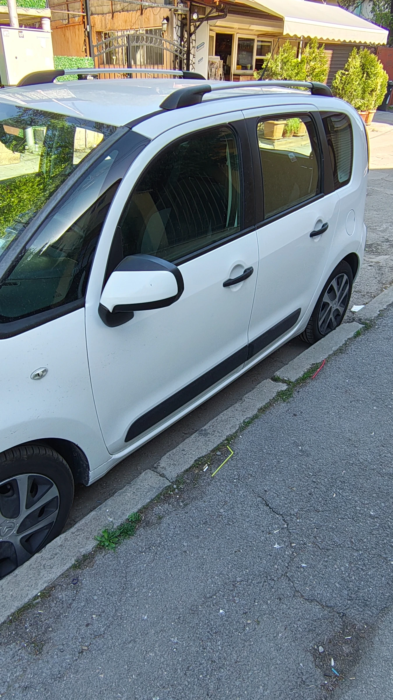 Citroen C3 Picasso, снимка 3 - Автомобили и джипове - 54333144