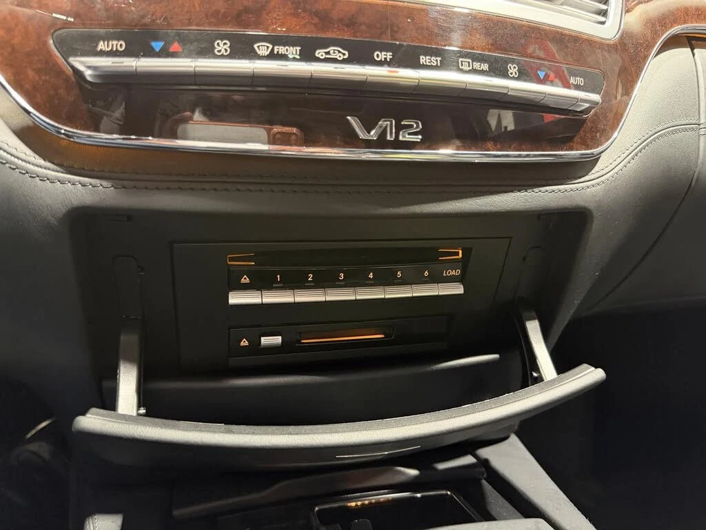 Mercedes-Benz S 600 V12* HARMAN/KARDON* МАСАЖ* ОБДУХВАНЕ* ПАНОРАМА, снимка 12 - Автомобили и джипове - 54529058