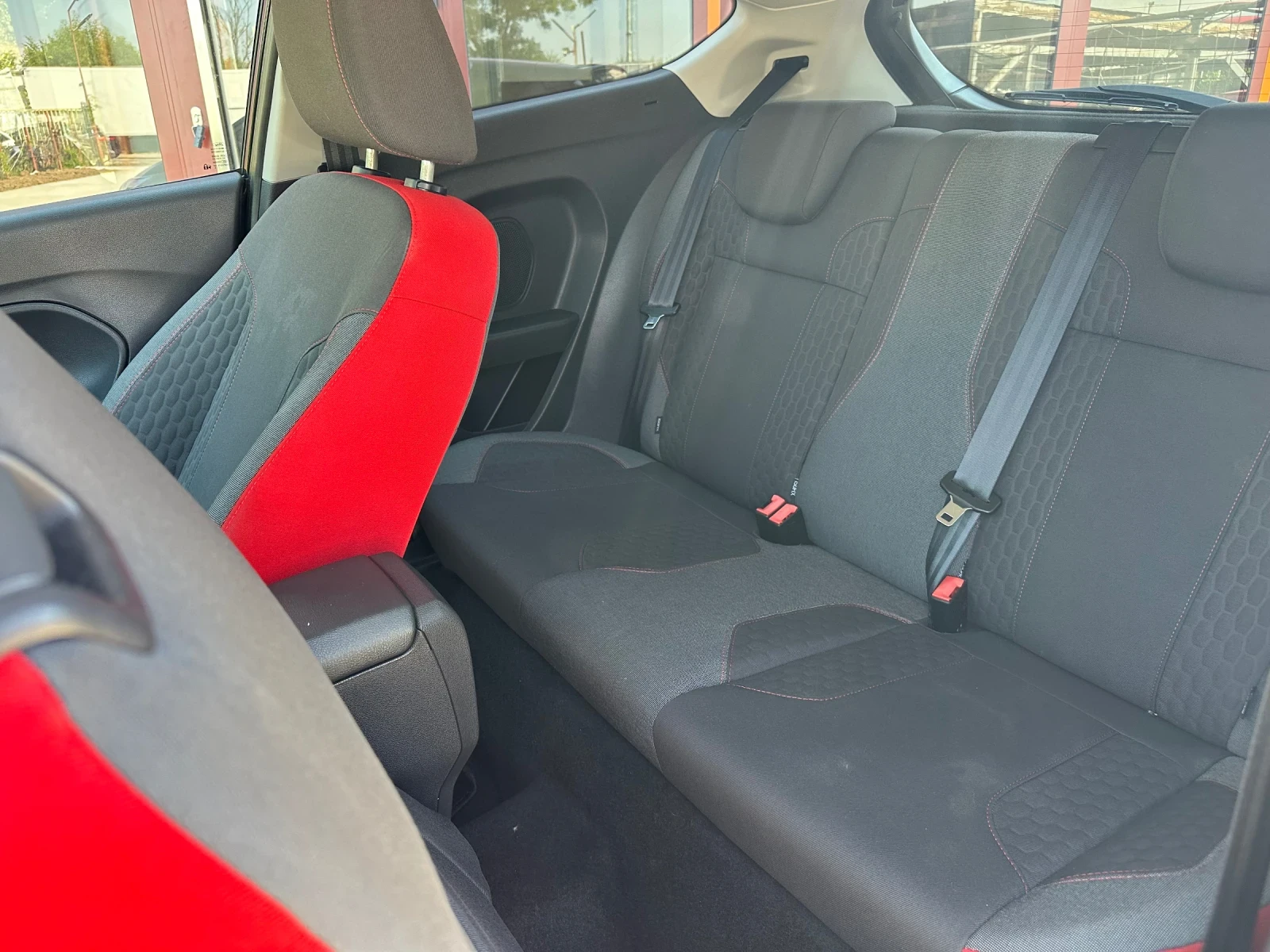 Ford Fiesta ST* 140kc* БЕНЗИН* , снимка 10 - Автомобили и джипове - 54996622
