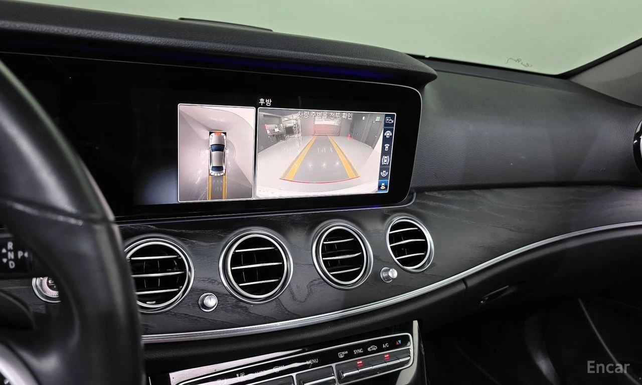 Mercedes-Benz E 300 * КРАЙНА ЦЕНА ДО БЪЛГАРИЯ * АВТОКРЕДИТ, снимка 16 - Автомобили и джипове - 55541912