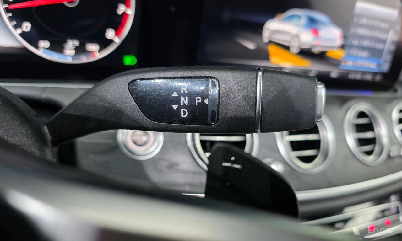 Mercedes-Benz E 300 * КРАЙНА ЦЕНА ДО БЪЛГАРИЯ * АВТОКРЕДИТ, снимка 10 - Автомобили и джипове - 55541912