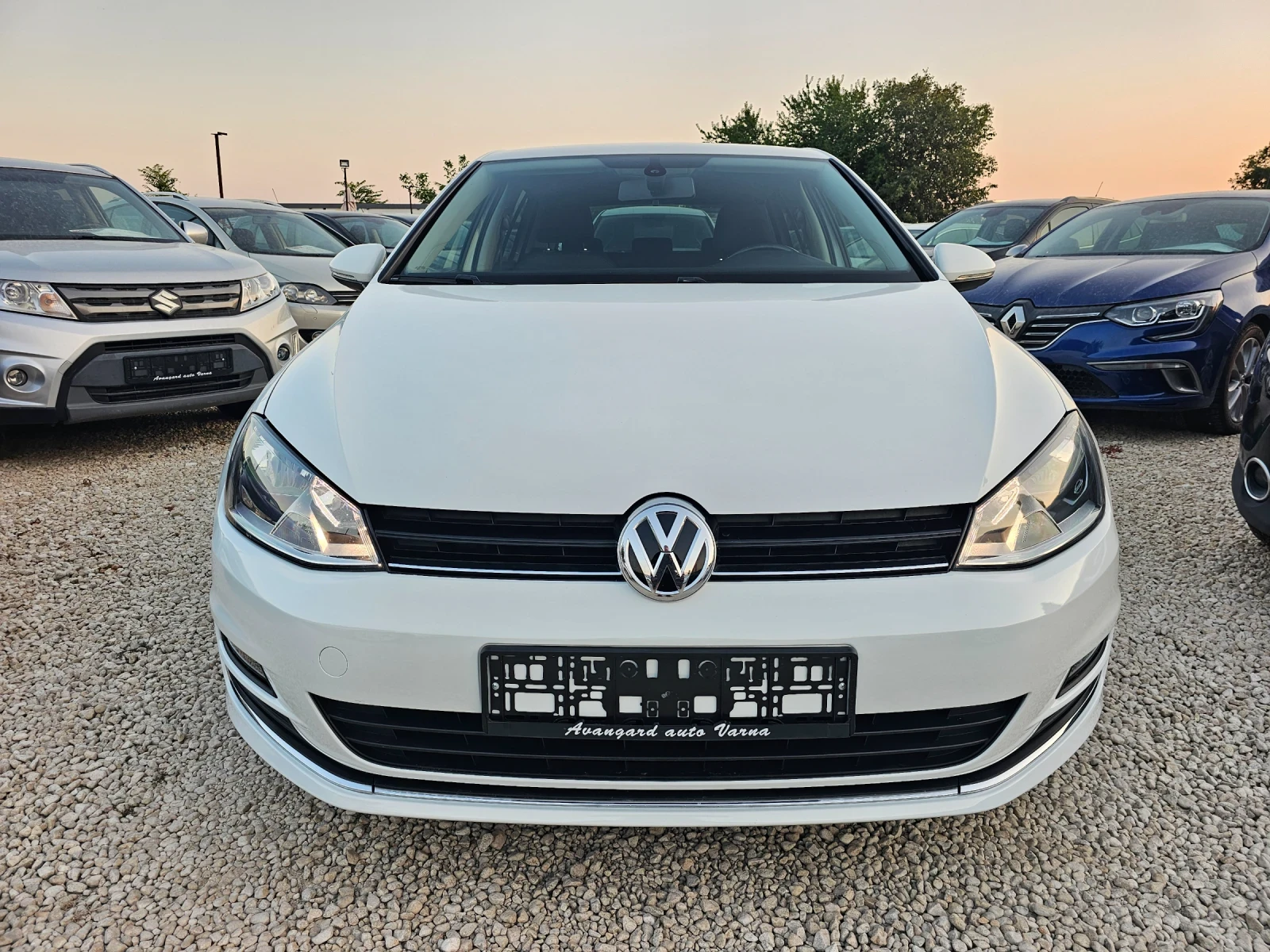 VW Golf 1.6TDI, 105к.с., снимка 2 - Автомобили и джипове - 55565947