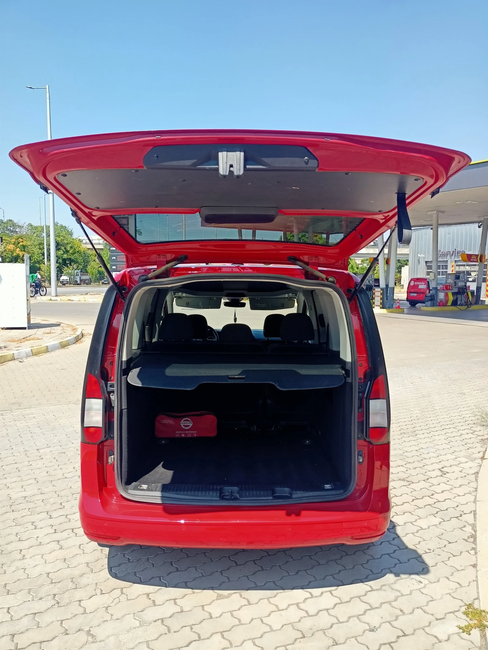Ford Tourneo Connect 2.0D EcoBlue TITANIUM 4+ 1м, снимка 7 - Автомобили и джипове - 55895712
