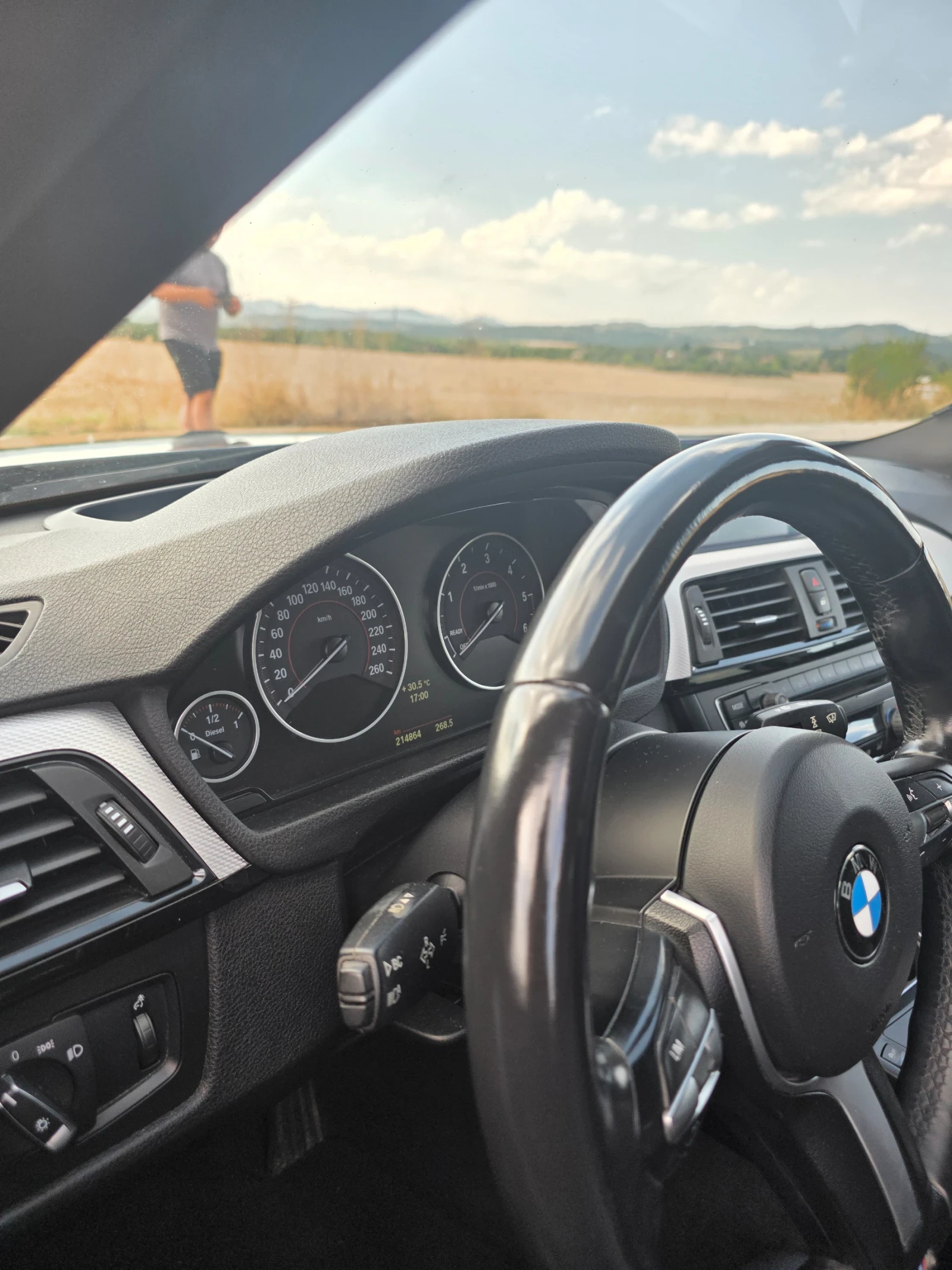BMW 320, снимка 11 - Автомобили и джипове - 55904370