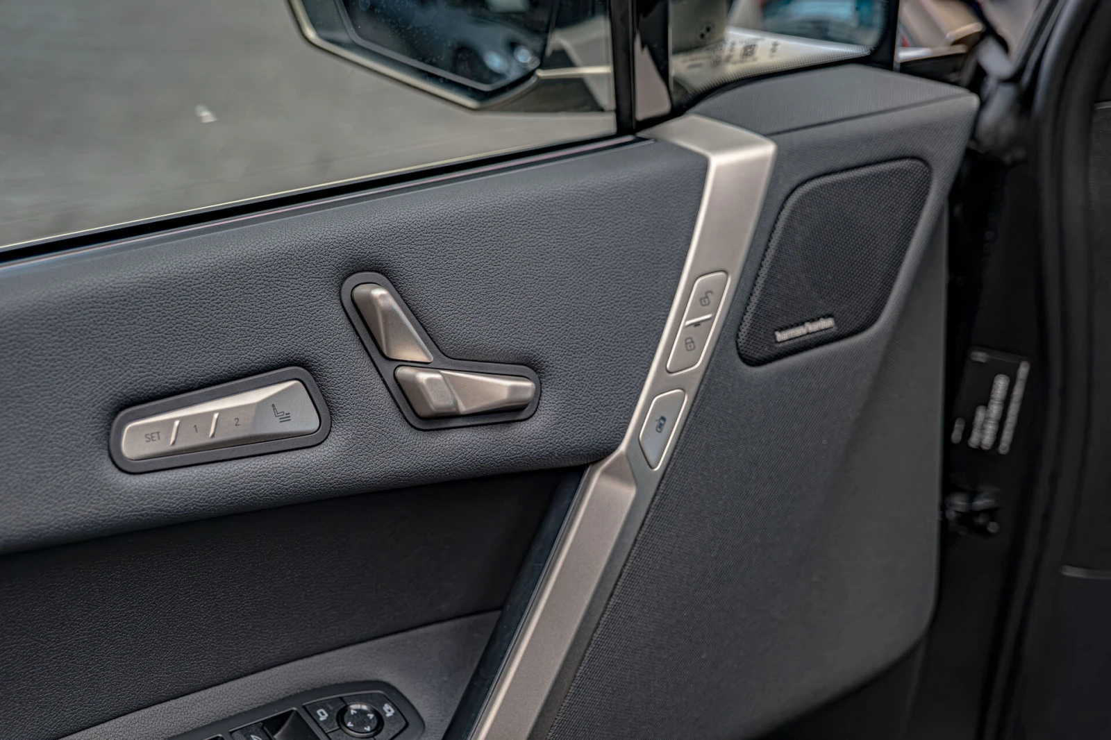 BMW iX 50xDrive/HuD/Harman Kardon/Soft Close/������ 360/ | Mobile.bg � ����������� 8