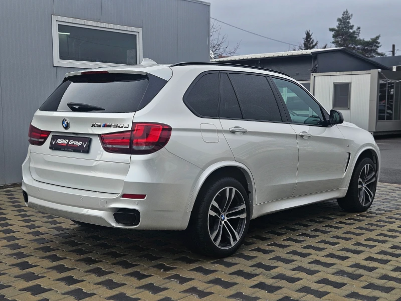 BMW X5 M50D/7МЕСТА/DIGITAL/FUL LED/ВАКУМ/KEY GO/ОБДУХ/F1, снимка 6 - Автомобили и джипове - 48149873