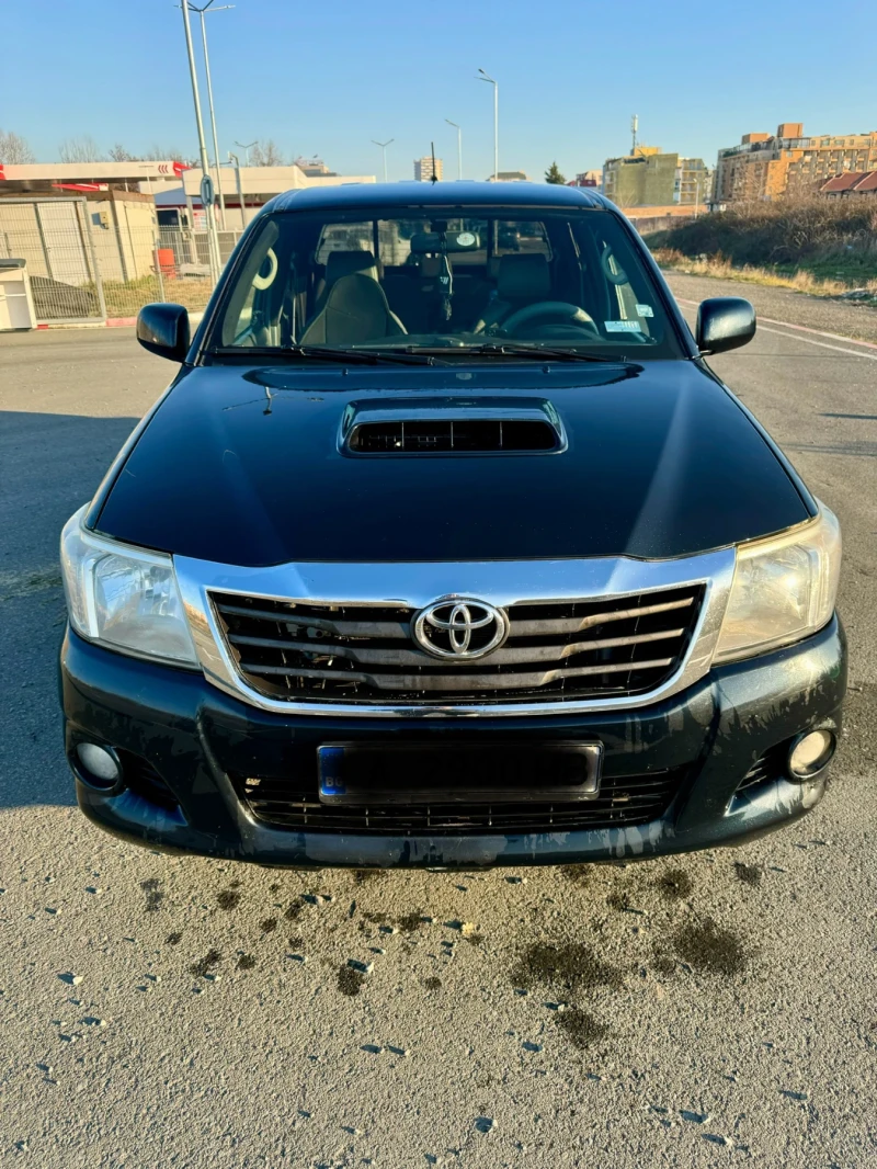 Toyota Hilux, снимка 12 - Автомобили и джипове - 48555485