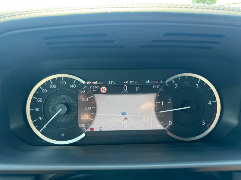 Land Rover Discovery, снимка 8 - Автомобили и джипове - 50601554