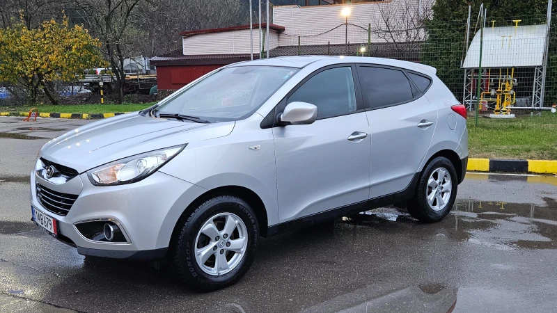 Hyundai IX35 1.7 Crdi 6skorost/Klima/Top sustoqnie, снимка 2 - Автомобили и джипове - 52605864