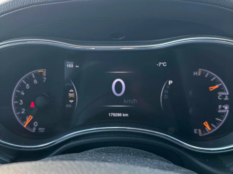 Jeep Grand cherokee Overland* 360view* Обдух* Подгрев* , снимка 8 - Автомобили и джипове - 53373561