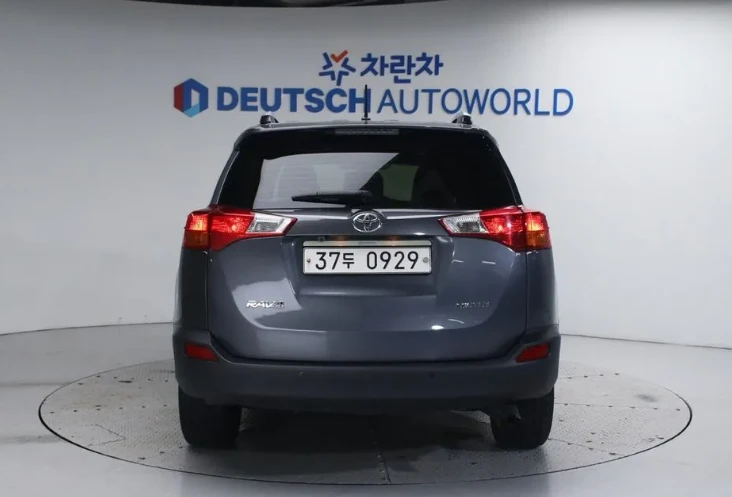 Toyota Rav4  - изображение 4
