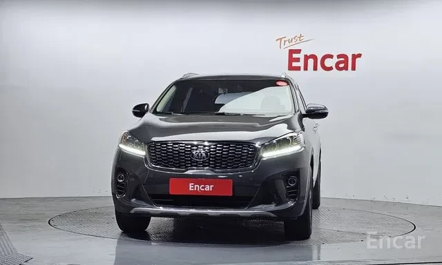 Kia Sorento The New 2.0 Diesel 4WD, снимка 3 - Автомобили и джипове - 54644893