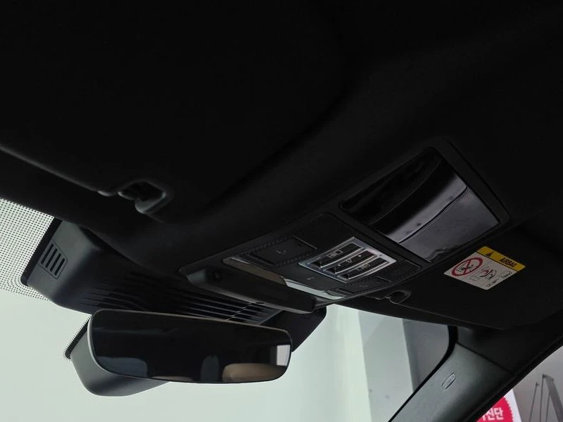 Land Rover Discovery 3.0 Automatic, снимка 16 - Автомобили и джипове - 55844420