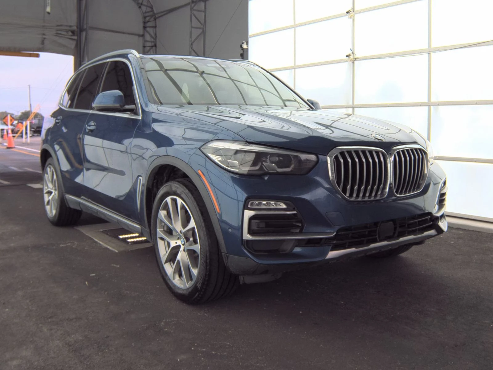 BMW X5 Phytonic Blue Metallic - изображение 3