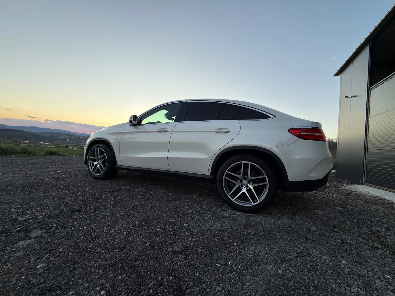 Mercedes-Benz GLE 350 3.5 AMG-line PREMIUM , снимка 6 - Автомобили и джипове - 52424148
