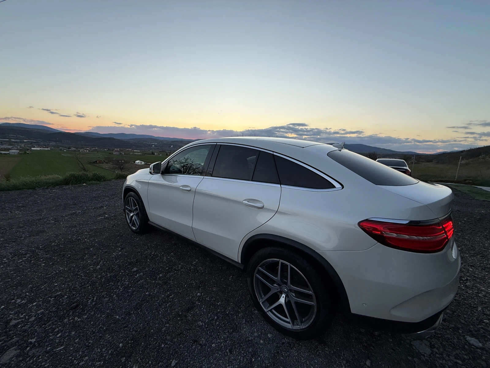 Mercedes-Benz GLE 350 3.5 AMG-line PREMIUM , снимка 16 - Автомобили и джипове - 52424148