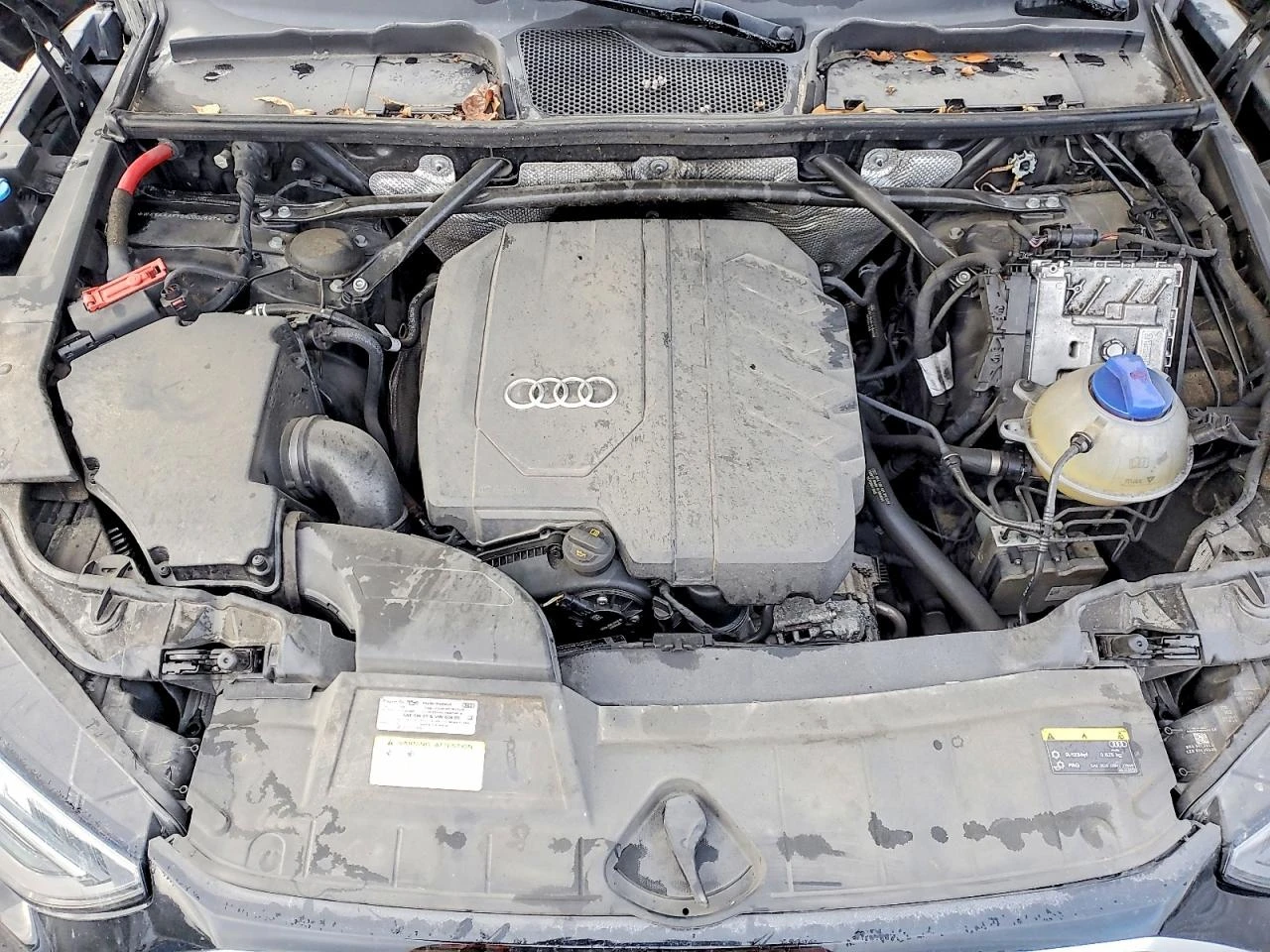 Audi Q5 2.0l Premium, снимка 12 - Автомобили и джипове - 53939452