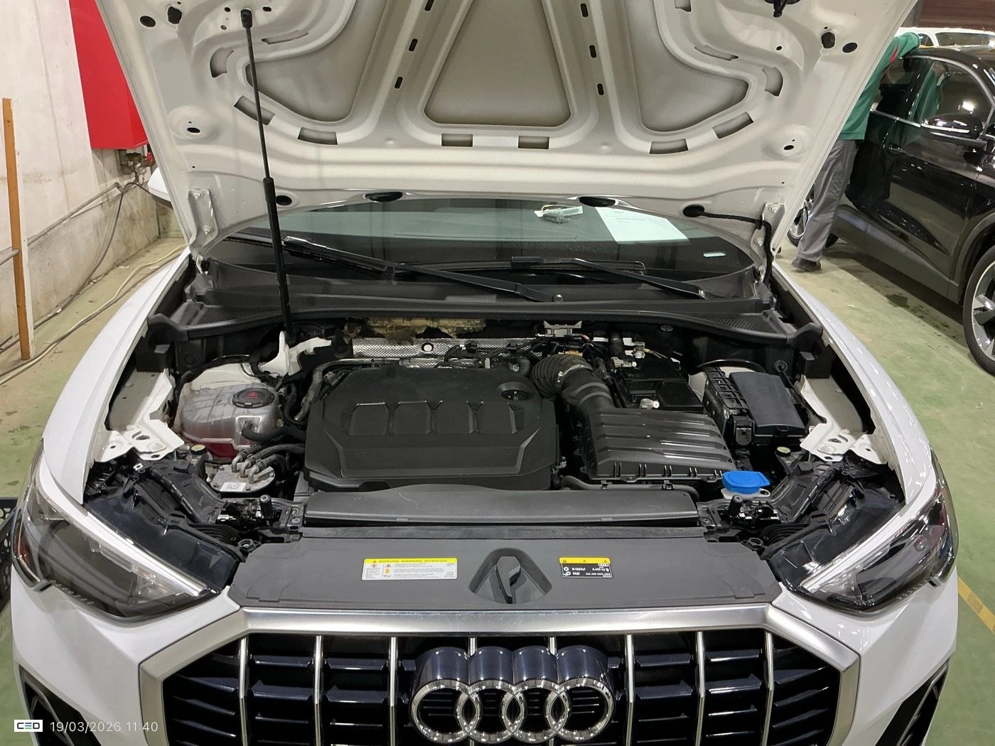 Audi Q3 35 TDI S Line, снимка 11 - Автомобили и джипове - 53998779