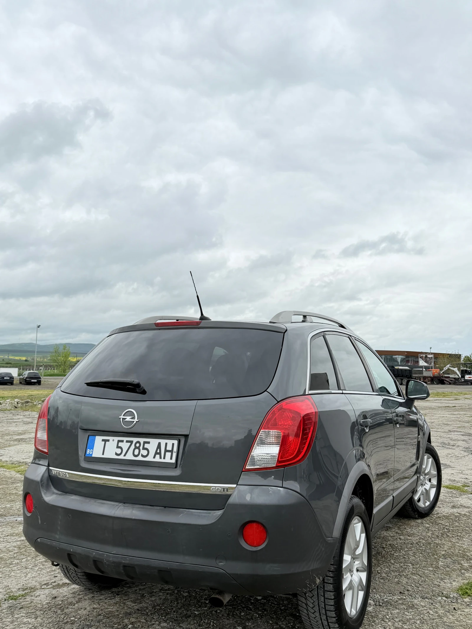 Opel Antara, снимка 4 - Автомобили и джипове - 54369257