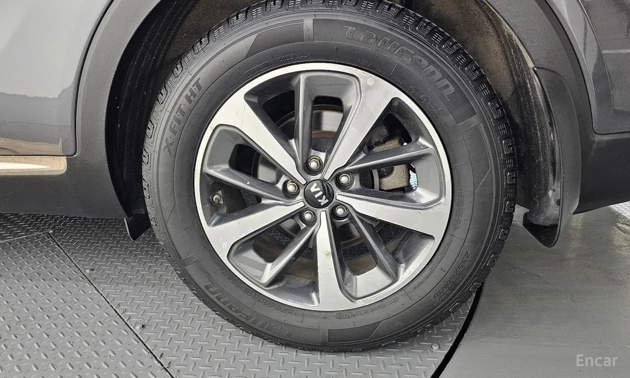 Kia Sorento The New 2.0 Diesel 4WD, снимка 17 - Автомобили и джипове - 54644893