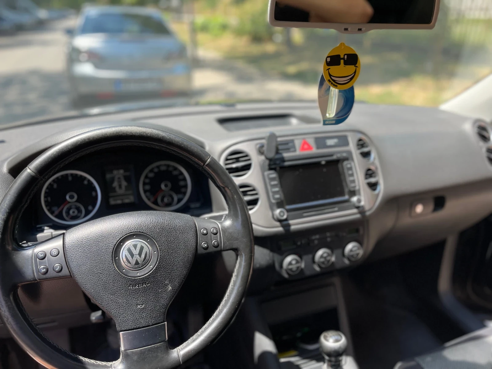 VW Tiguan 2.0 TDI R Line, снимка 4 - Автомобили и джипове - 54648669