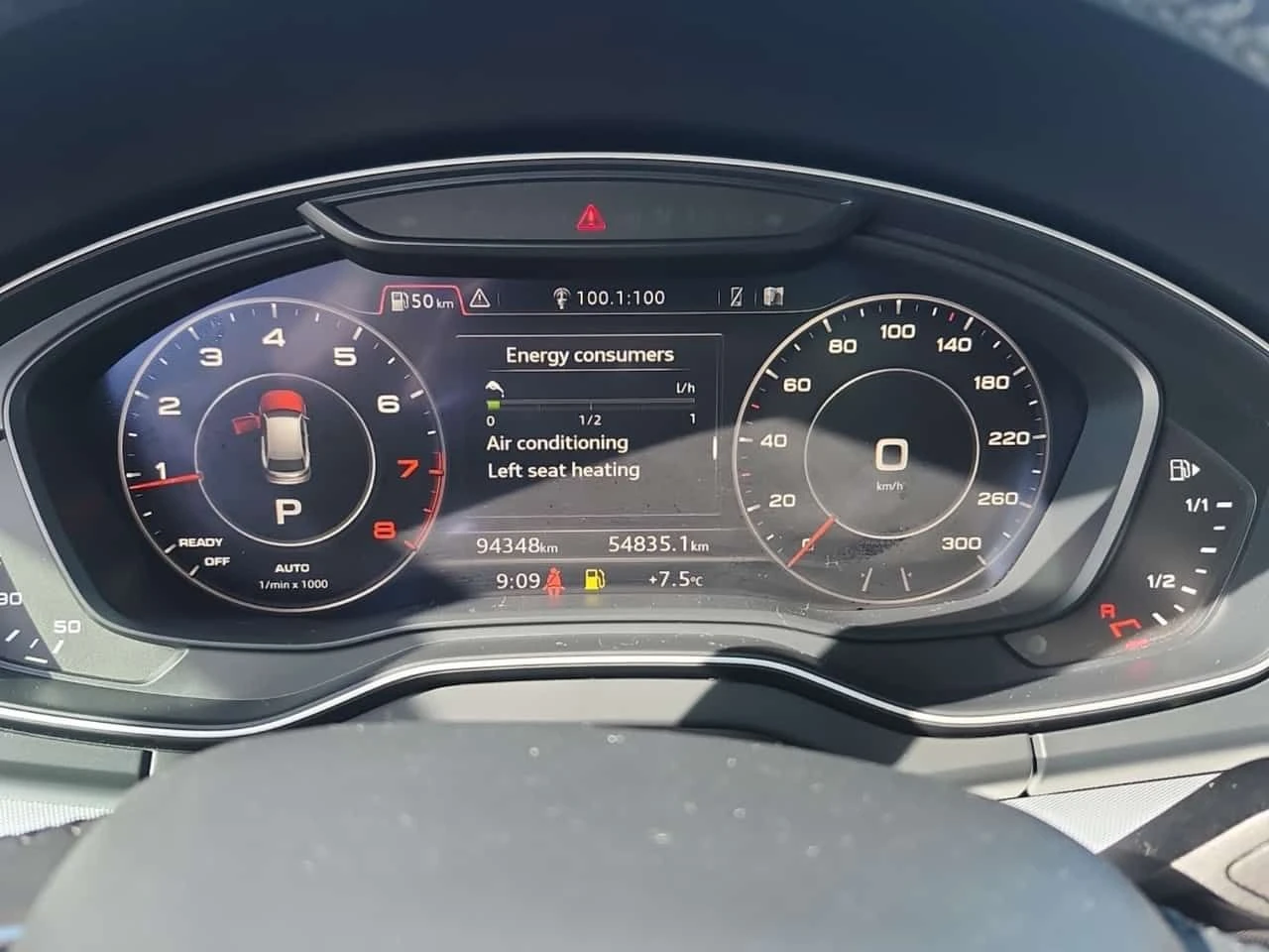 Audi Q5 * Technik * ПОДГРЕВИ * 360 * PANO * CARFAX, снимка 9 - Автомобили и джипове - 54743877