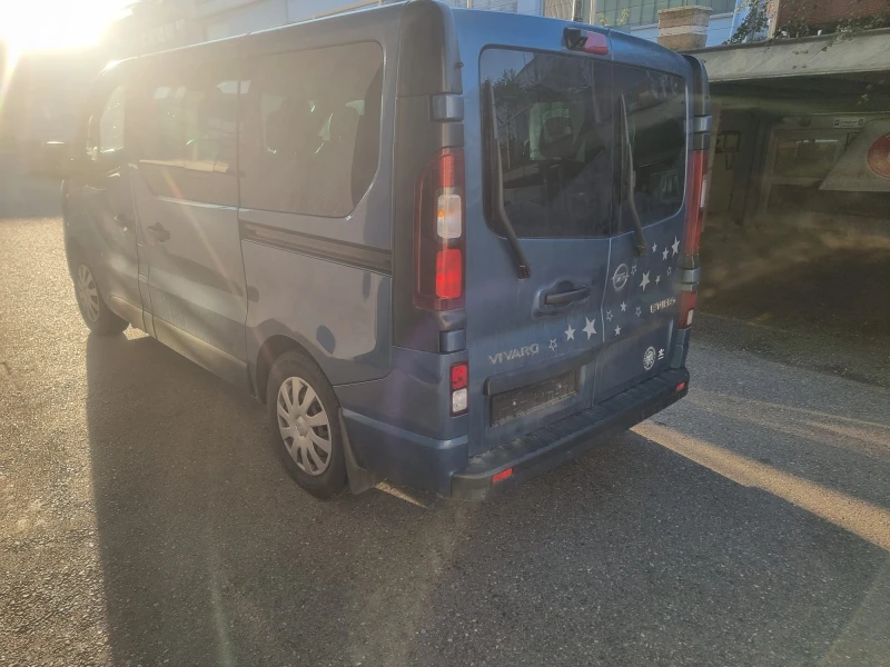 Opel Vivaro 9МЕСТА С  КЛИМАТИК, снимка 5 - Бусове и автобуси - 49389586