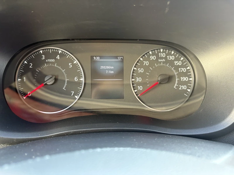 Renault Master 2.3 , снимка 10 - Бусове и автобуси - 52623533