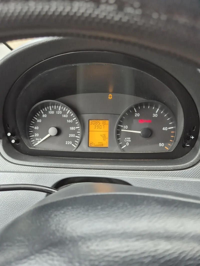 Mercedes-Benz Vito 111 cdi 2.2  2010 ноември товаро пътнически, снимка 15 - Бусове и автобуси - 53302356