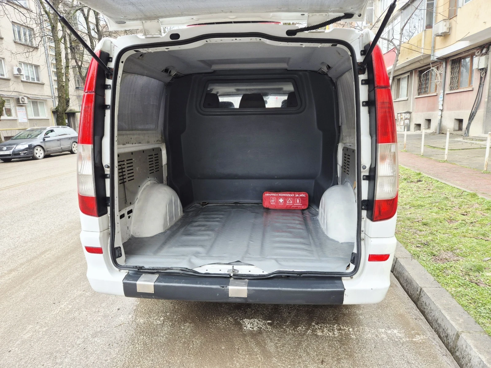 Mercedes-Benz Vito  LONG 111 CDI  2011  ������� 4+ 1 �������� | Mobile.bg � ����������� 13