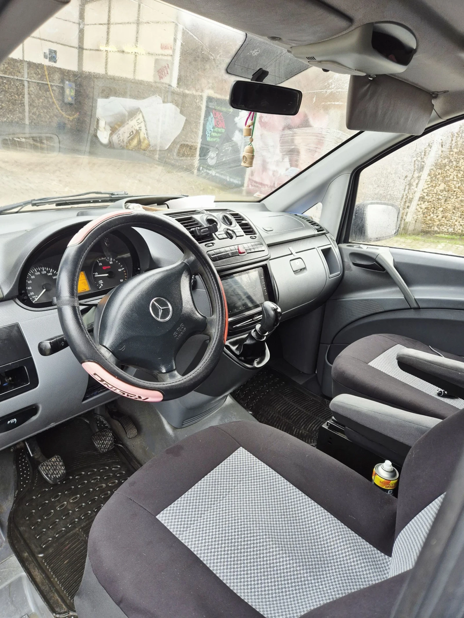 Mercedes-Benz Vito  LONG 111 CDI  2011  товарен 4+ 1 климатик - изображение 9