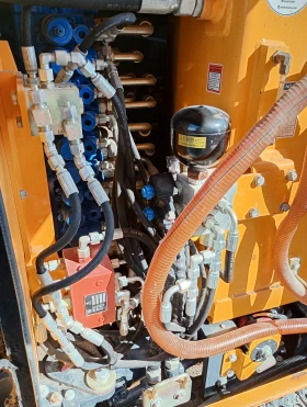 Багер LiuGong CLG909ECR, снимка 13