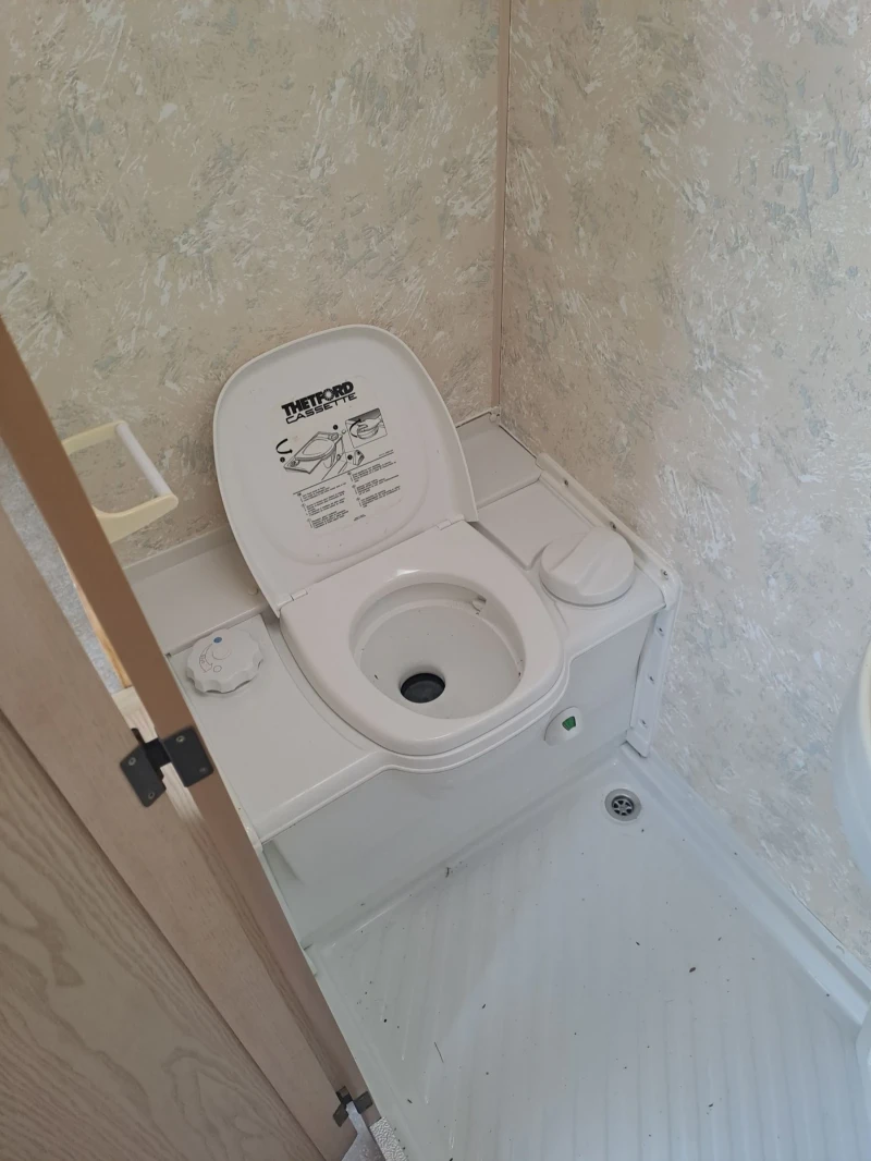 Каравана Shato ФОРСЕЛТ, снимка 12 - Каравани и кемпери - 53288933