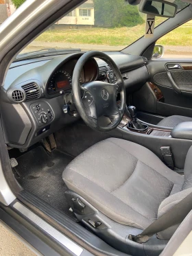 Обява за продажба на Mercedes-Benz C 200 2.2cdi ~5 500 лв. - изображение 5 | Auto.bg Обява за продажба на Mercedes-Benz C 200 2.2cdi ~5 500 лв. - изображение 5