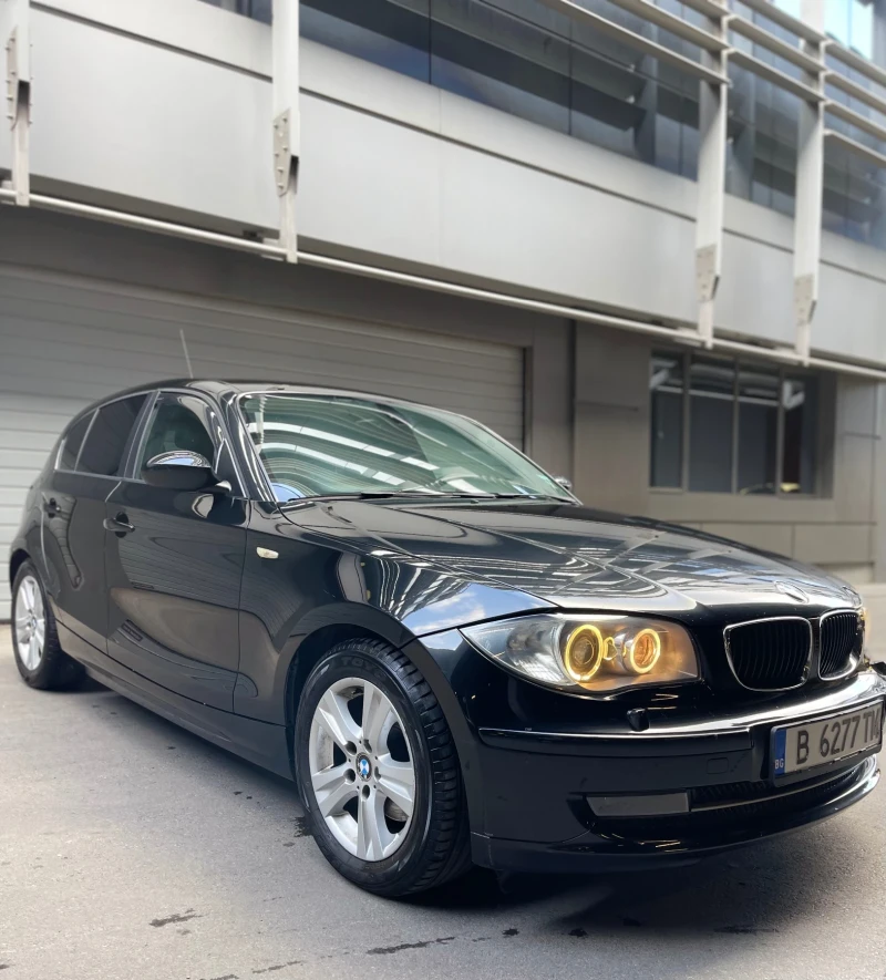 BMW 120 d Facelift LCI, снимка 2 - Автомобили и джипове - 47666293