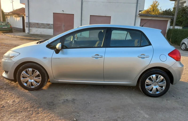 Toyota Auris  , снимка 2 - Автомобили и джипове - 47883417