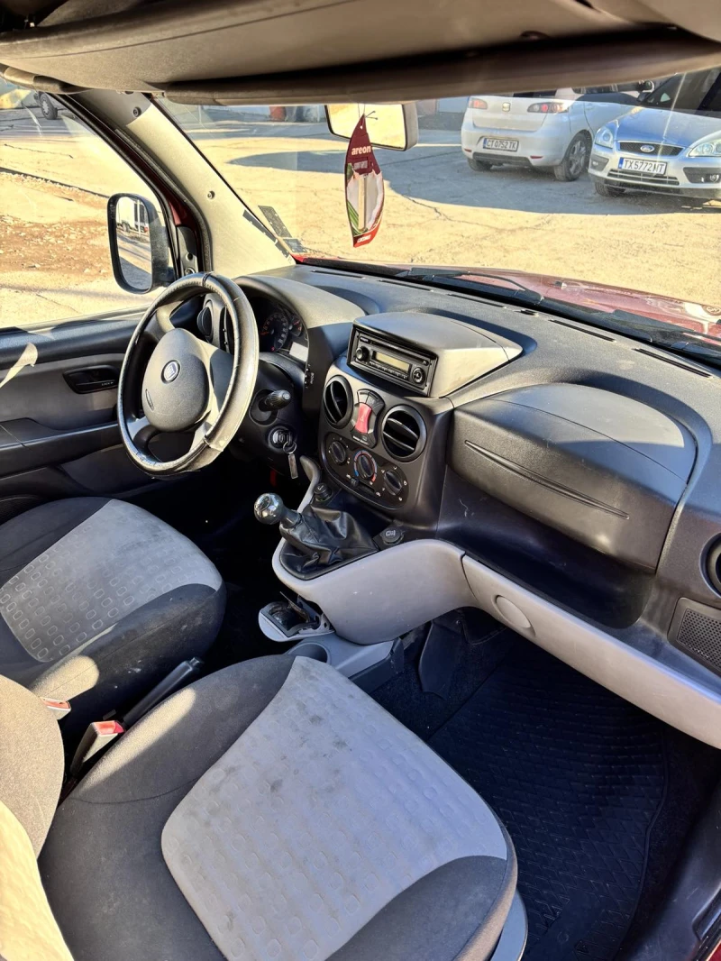 Fiat Doblo 1.3 Mjet, снимка 5 - Автомобили и джипове - 48364296