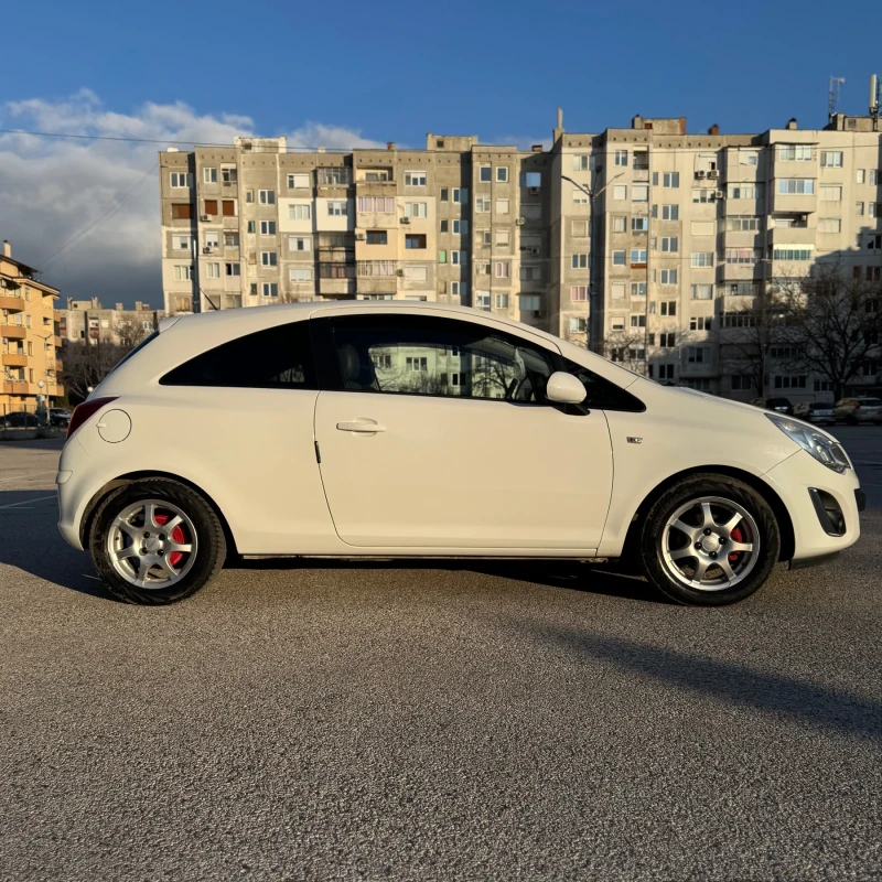 Opel Corsa D, снимка 3 - Автомобили и джипове - 48492144