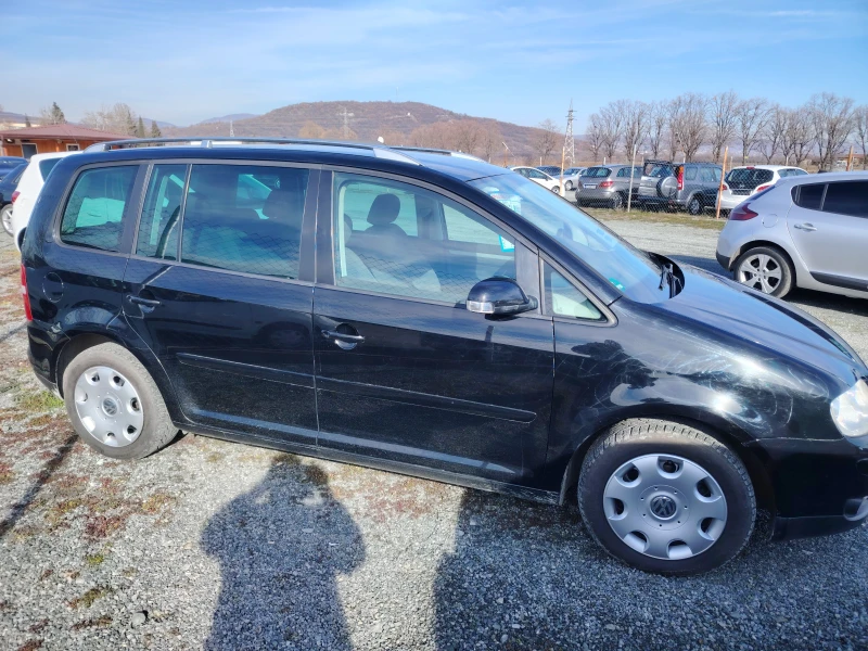 VW Touran, снимка 3 - Автомобили и джипове - 48813138