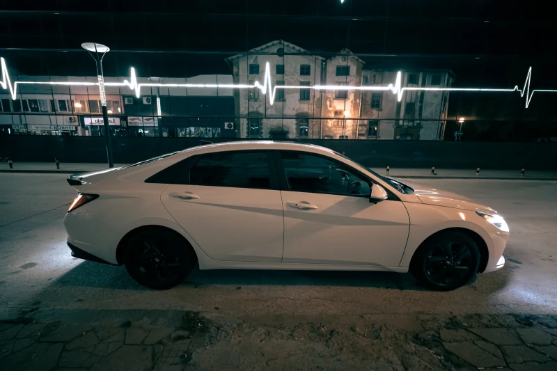 Hyundai Elantra 2.0 / Preferred + Tech & Sun / , снимка 7 - Автомобили и джипове - 48938179