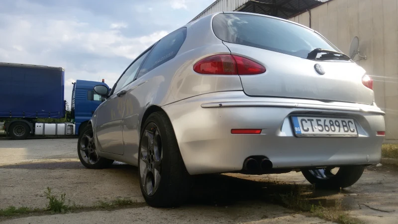 Alfa Romeo 147, снимка 2 - Автомобили и джипове - 49395089