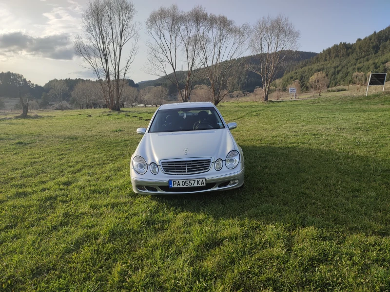 Mercedes-Benz E 270, снимка 8 - Автомобили и джипове - 52280338
