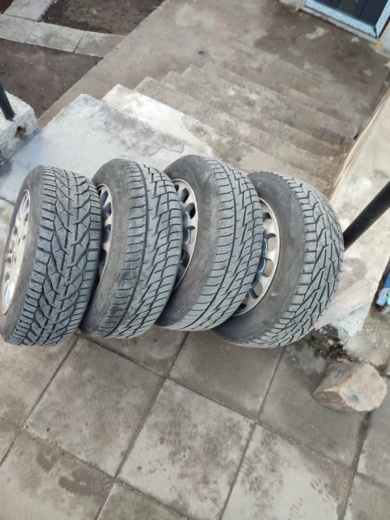 Mercedes-Benz E 270, снимка 17 - Автомобили и джипове - 52280338