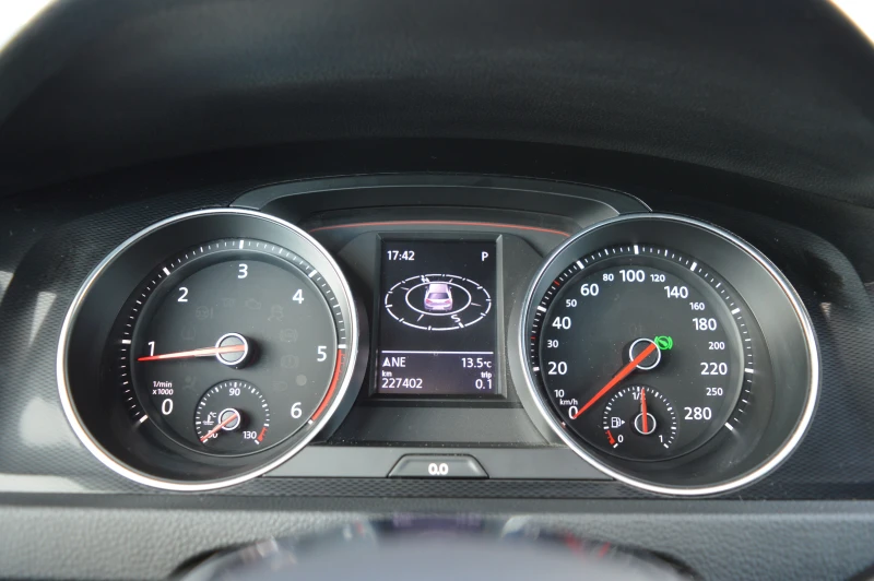 VW Golf 2.0-GTD-DYNAUDIO-DSG-FULL EKSTRI, снимка 12 - Автомобили и джипове - 50326725